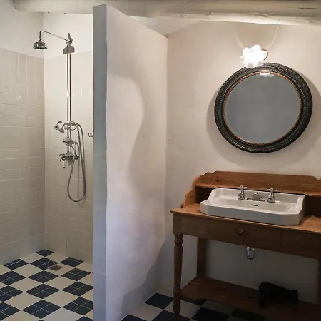 La Cour Du Marronnier Guest house Pont-de-Barret