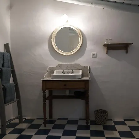 La Cour Du Marronnier Guest house Pont-de-Barret